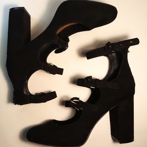 ALDO Belt Chunk Heel